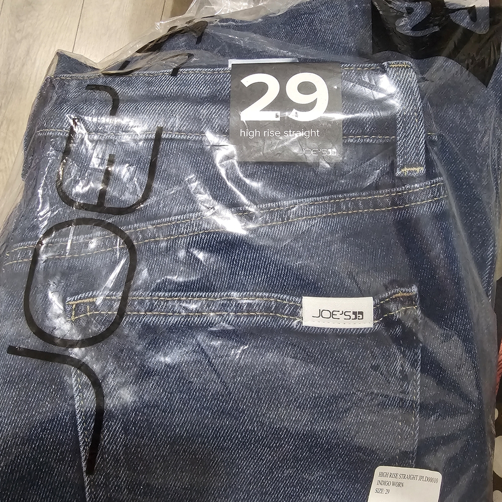 Joe's Jeans High Rise Straight Size 29